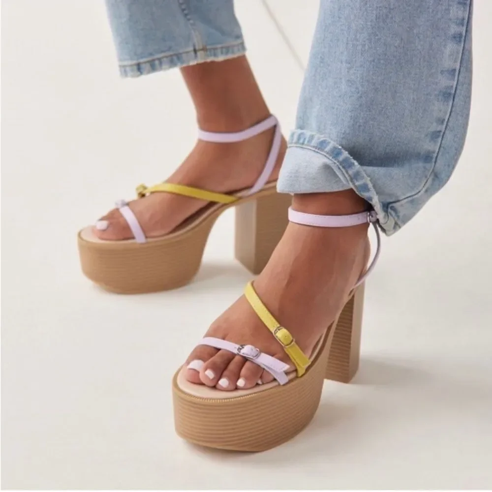 Urban Outfitters Eliza Strappy Platform Block Heel Sandals Size 8